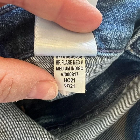 GAP High Rise Flare Jeans Women’s Size 30/10 Short Medium Indigo Wash NEW - Picture 8 of 8